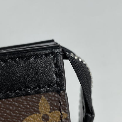 Louis Vuitton Gaston Wearable Wallet 2-Way Shoulder Bag Second Monogram