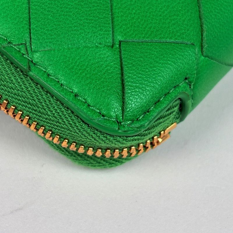 Bottega Veneta Intrecciato Wallet Zip Around Bifold Leather Green