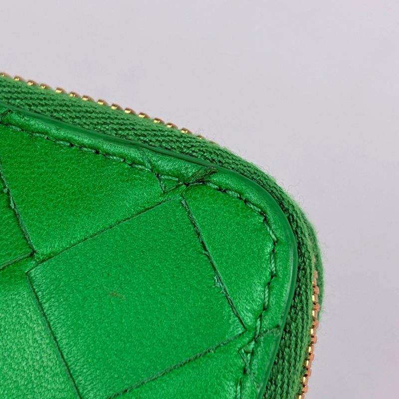 Bottega Veneta Intrecciato Wallet Zip Around Bifold Leather Green