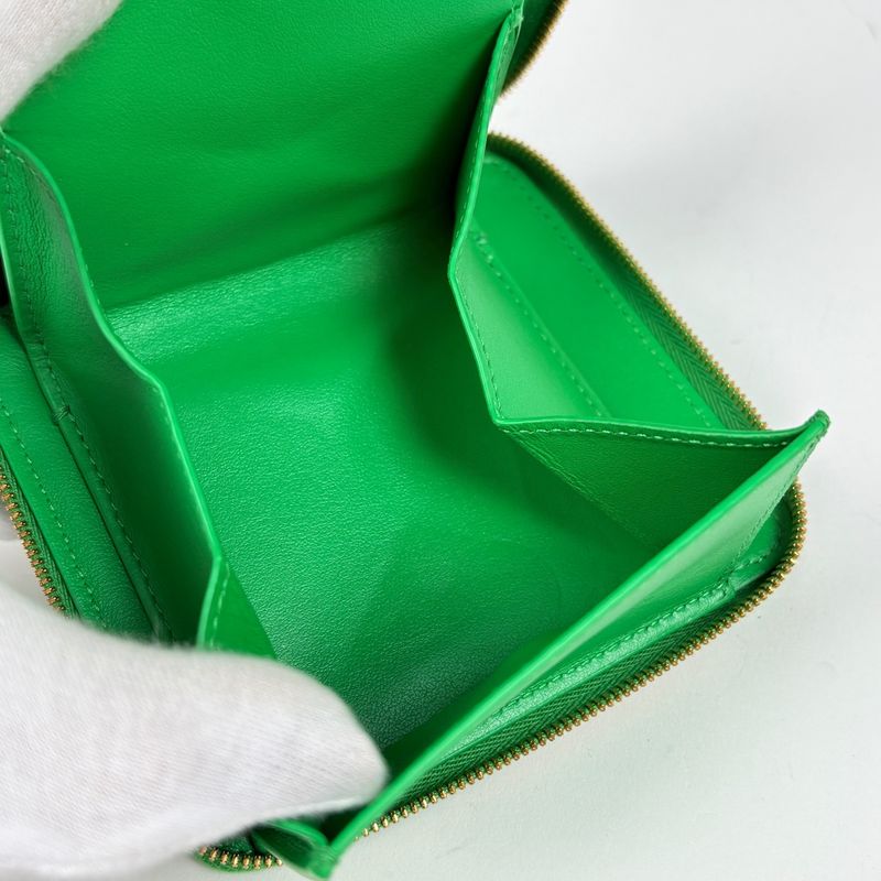 Bottega Veneta Intrecciato Wallet Zip Around Bifold Leather Green