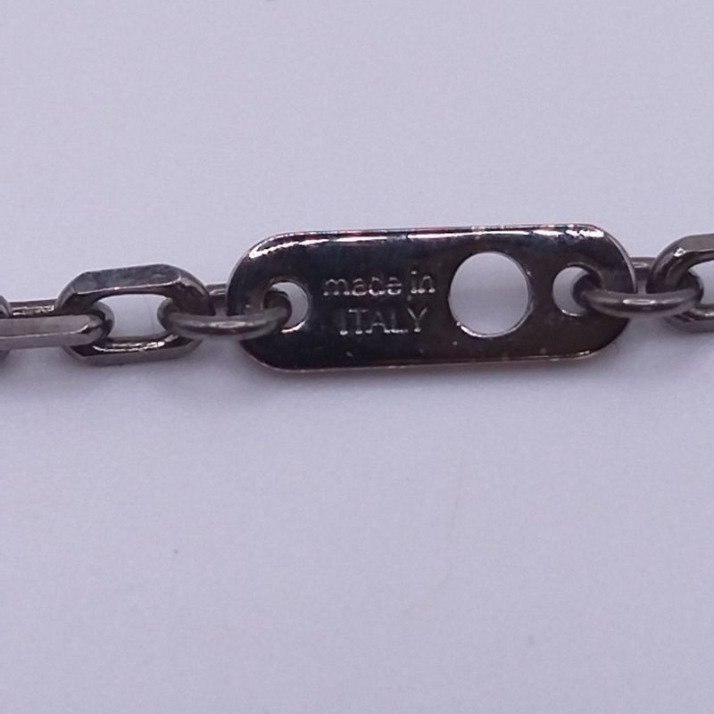 Louis Vuitton Pendant LV Pay Per Plain Necklace