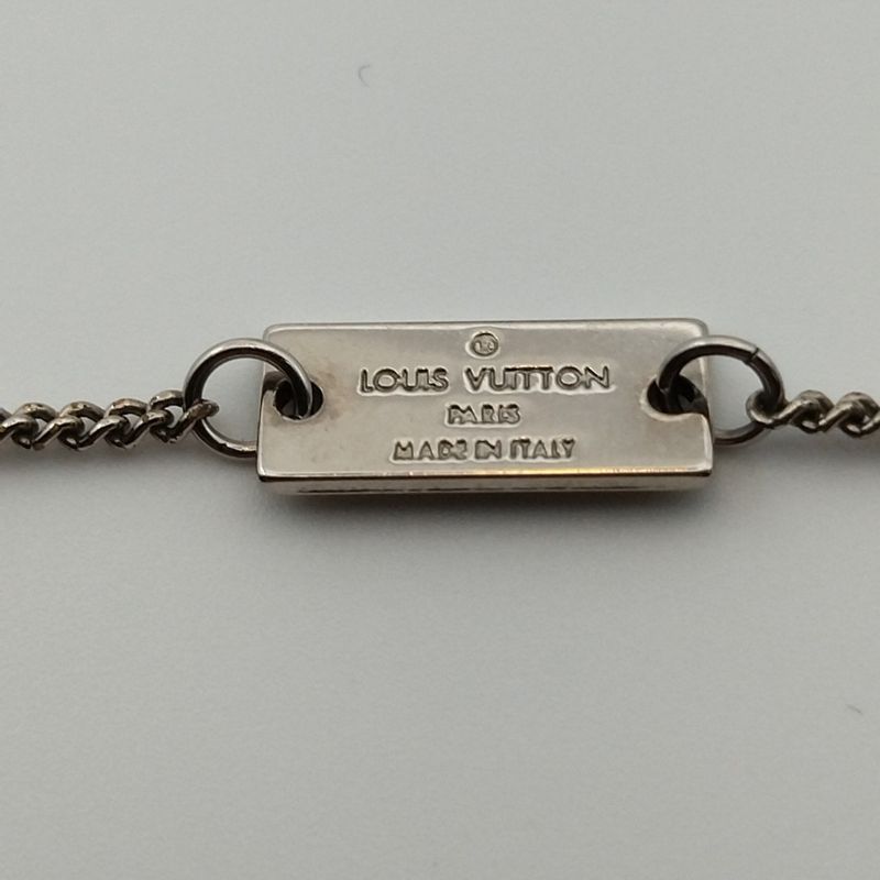 Louis Vuitton Monogram Ring Necklace Silver