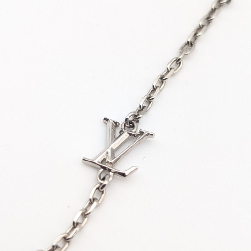 Louis Vuitton Pendant LV Pay Per Plain Necklace