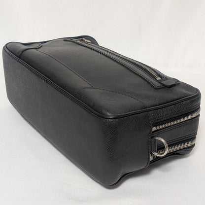 Louis Vuitton Pavel Taiga Ardoise Clutch