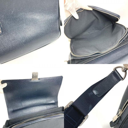 Louis Vuitton Business Bag Vasili GM Taiga Leather Bolt Navy Bol Navy