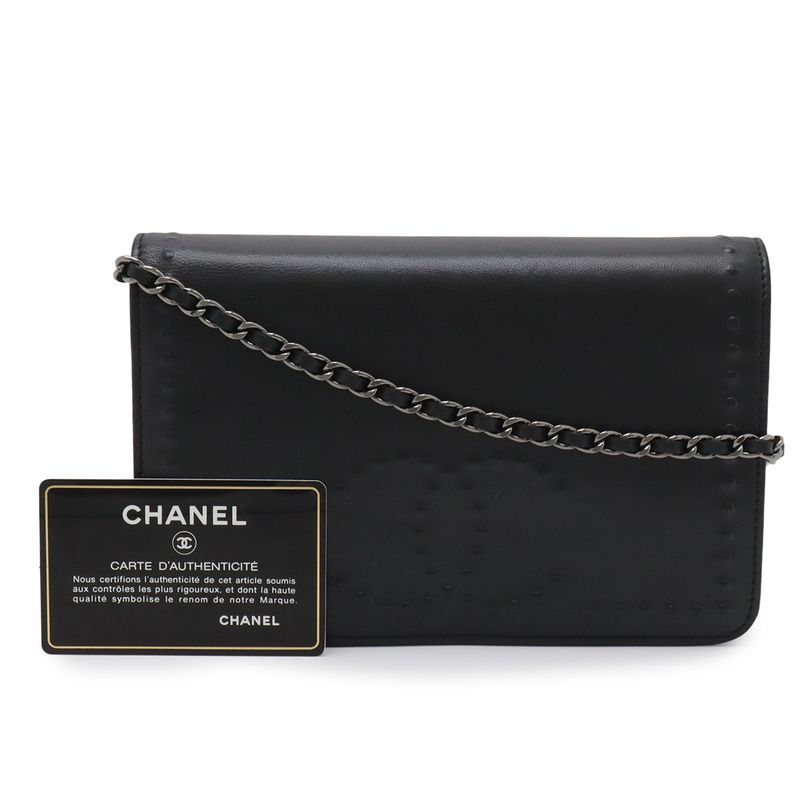Chanel CC Logo Chain Wallet Shoulder Bag Pochette Crossbody Leather Black