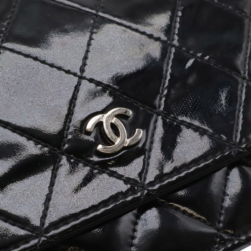 Chanel Quilted CC Logo Chain Wallet Shoulder Bag Enamel Patent