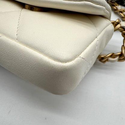Chanel Shoulder Bag Chain Wallet Quilted CC Logo White with Shield Card — view 8