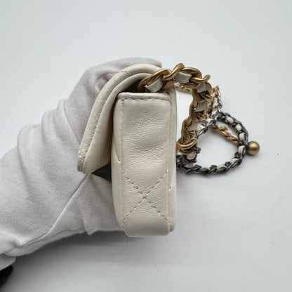 Chanel Shoulder Bag Chain Wallet Quilted CC Logo White with Shield Card — view 4