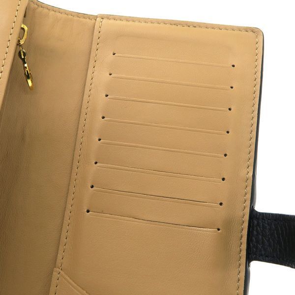 Louis Vuitton LV Vertical Wallet