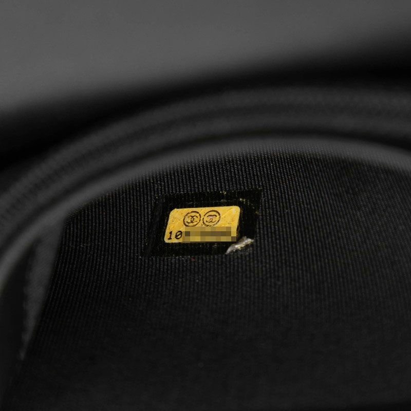 Chanel Stitch CC Logo Bifold Wallet Black Lambskin