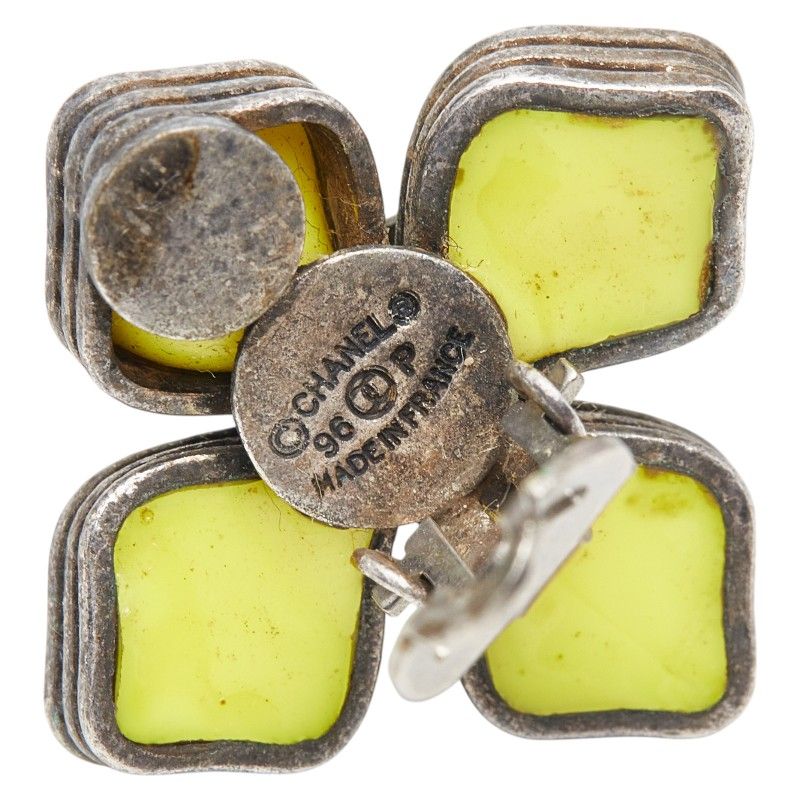 Chanel CC Logo Vintage Flower Motif Silver Yellow Metal Enamel Ring