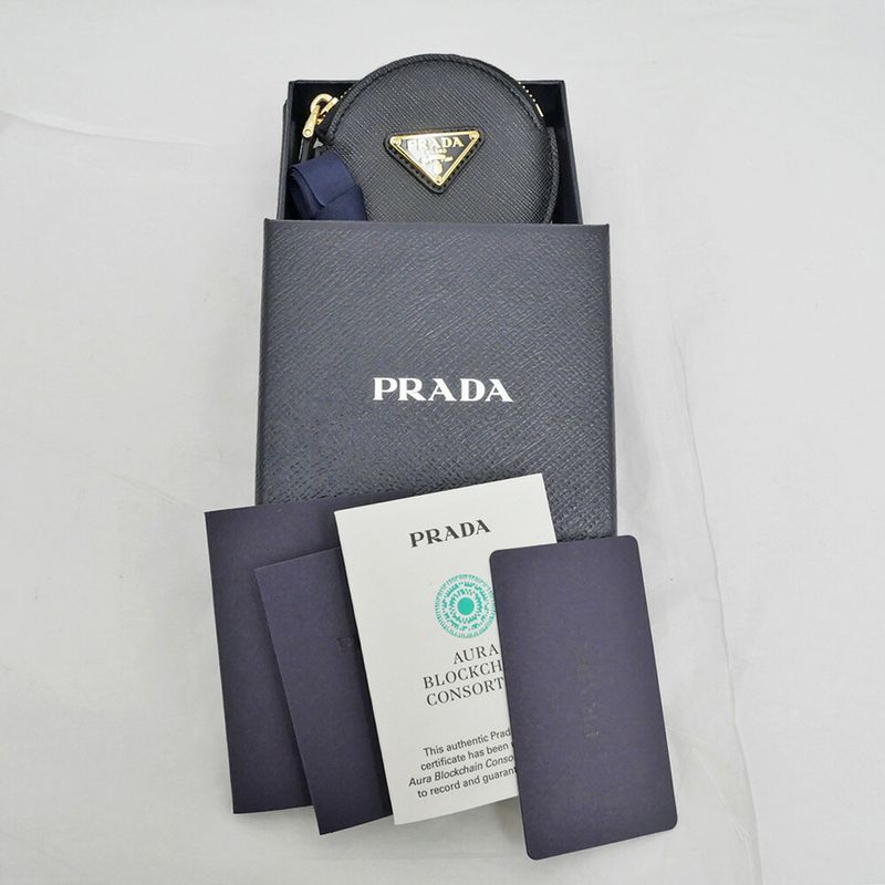 Prada Saffiano Triangle Coin Case Round Nero 006 Gold