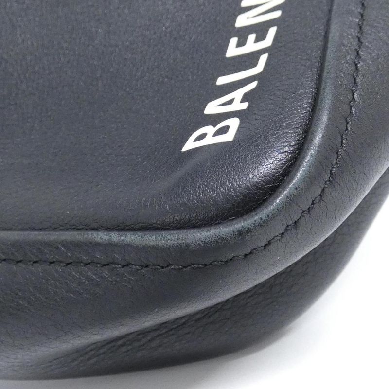Balenciaga Triangle Duffle Black