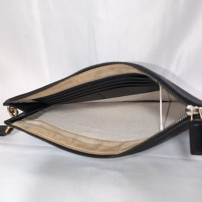 Gucci Leather Bi Black Clutch