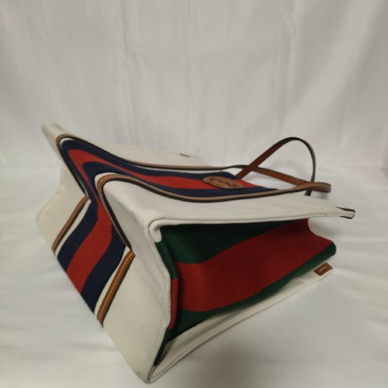 Gucci Sherry Handbag White