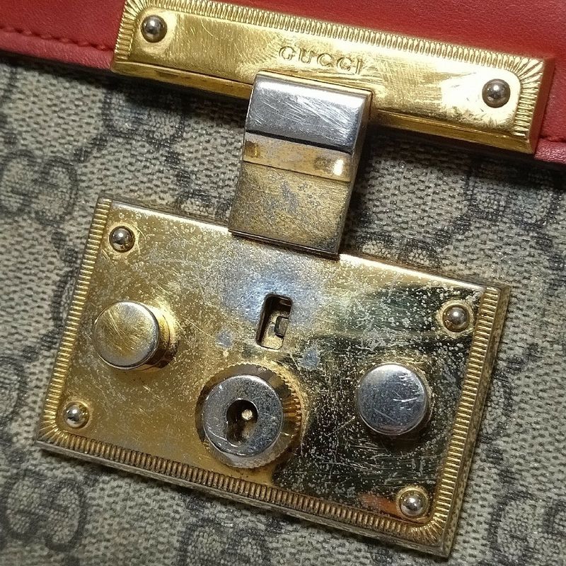 Gucci GG Supreme Padlock Chain Shoulder Bag