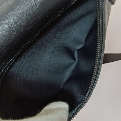 Louis Vuitton Monogram Shadow Discovery Bum Bag PM Black Nfc
