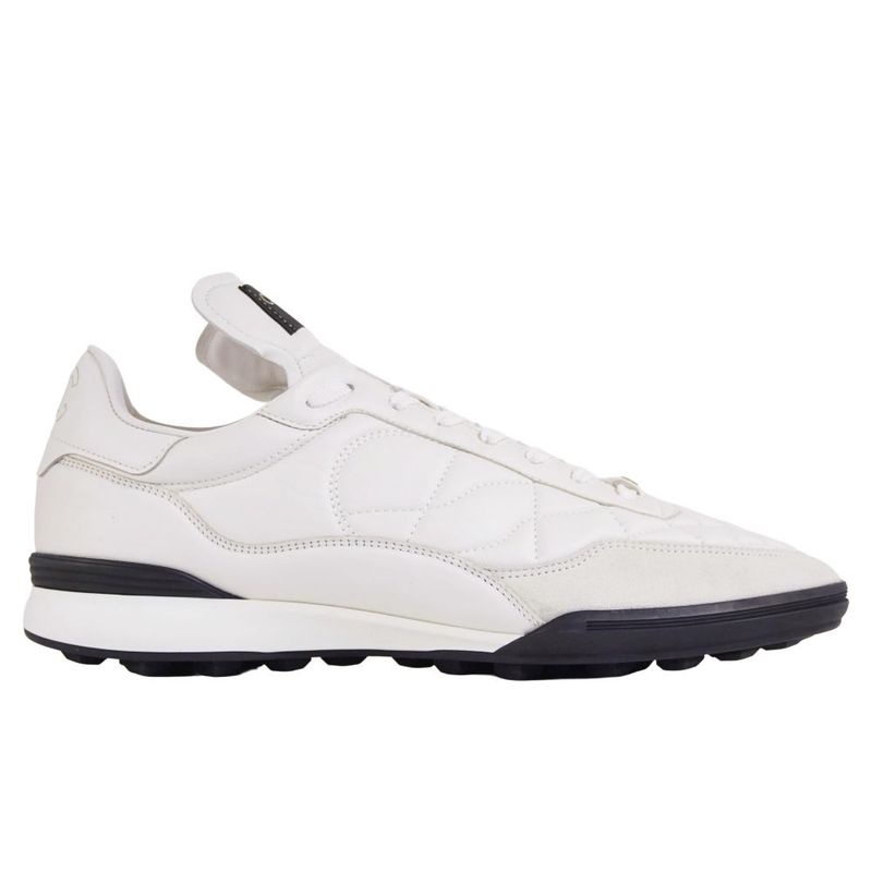 Chanel Sneakers Low Cut CC Logo