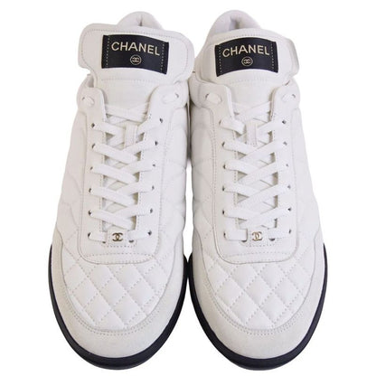 Chanel Sneakers Low Cut CC Logo