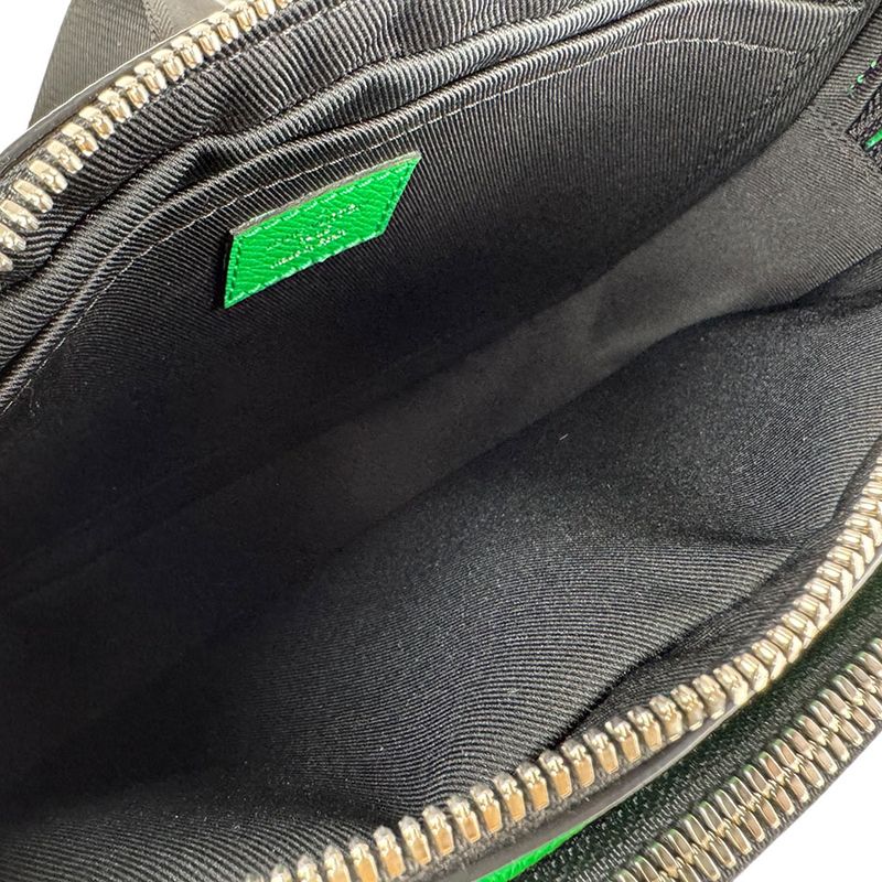 Louis Vuitton Shoulder Bag Taigarama Alpha Veil