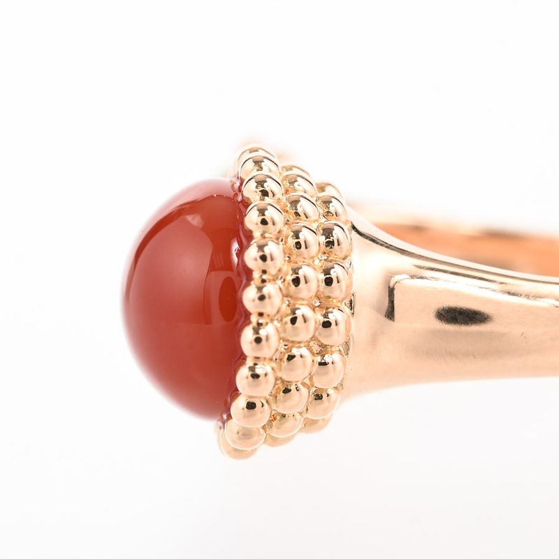 Van Cleef & Arpels Ring Perlee Entrelle Door