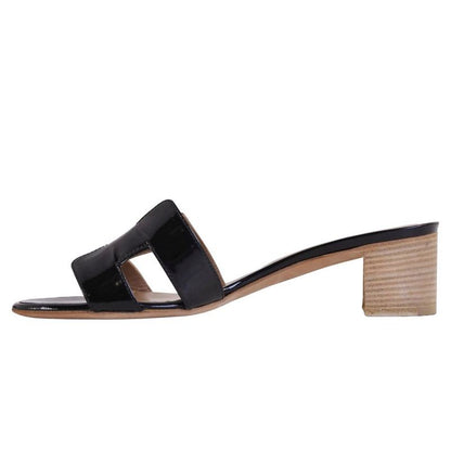 Hermes Sandals Oasis Logo Enamel Leather Heels