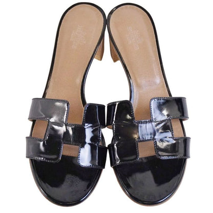 Hermes Sandals Oasis Logo Enamel Leather Heels