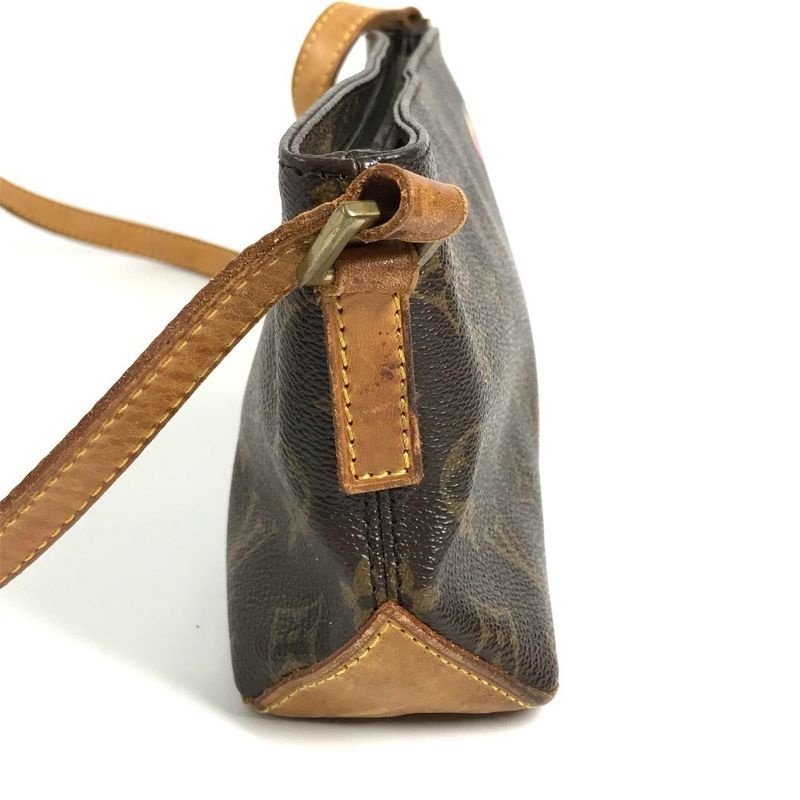 Louis Vuitton Shoulder Bag Trotteur Brown