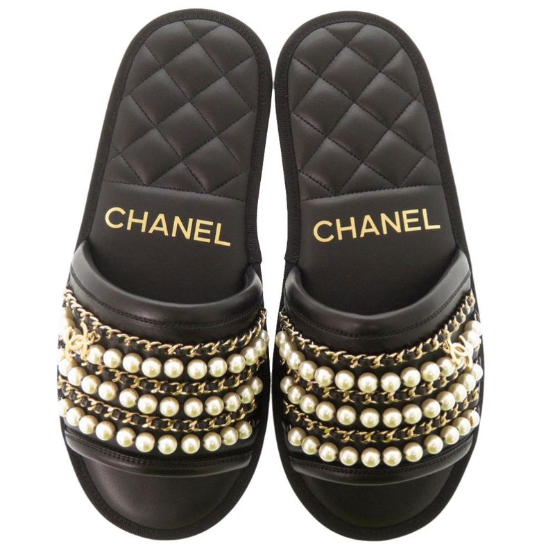 Chanel CC Logo Flat Sandals with Chain XS Gold Leather