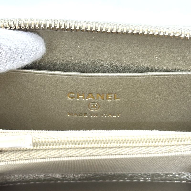 Chanel Coin Case CC Logo Metiers D'art Caviar Leather Gold