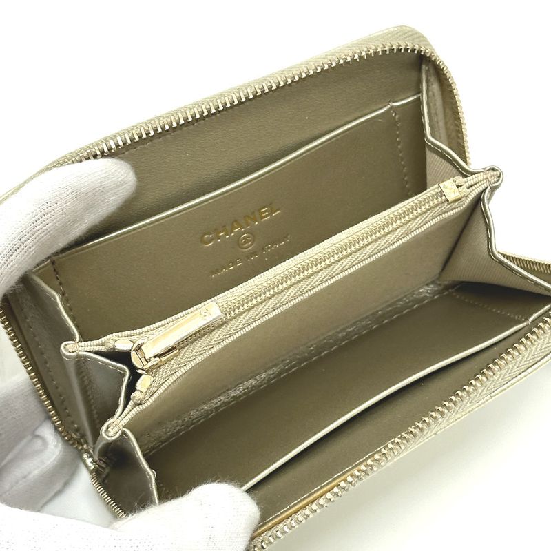 Chanel Coin Case CC Logo Metiers D'art Caviar Leather Gold