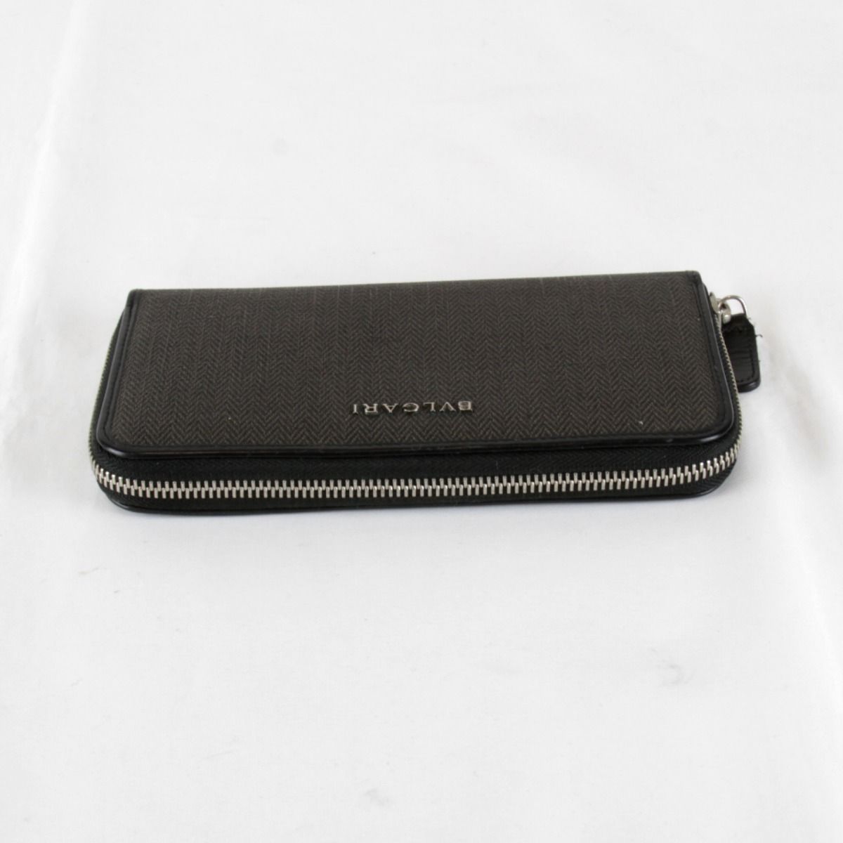 Bvlgari Weekend Round Zip Wallet Leather Black — view 6