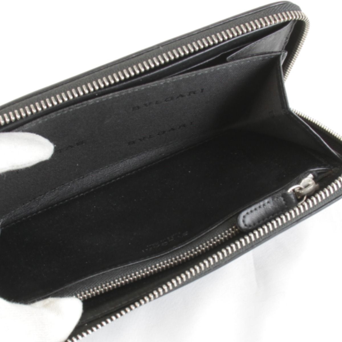 Bvlgari Weekend Round Zip Wallet Leather Black — view 8