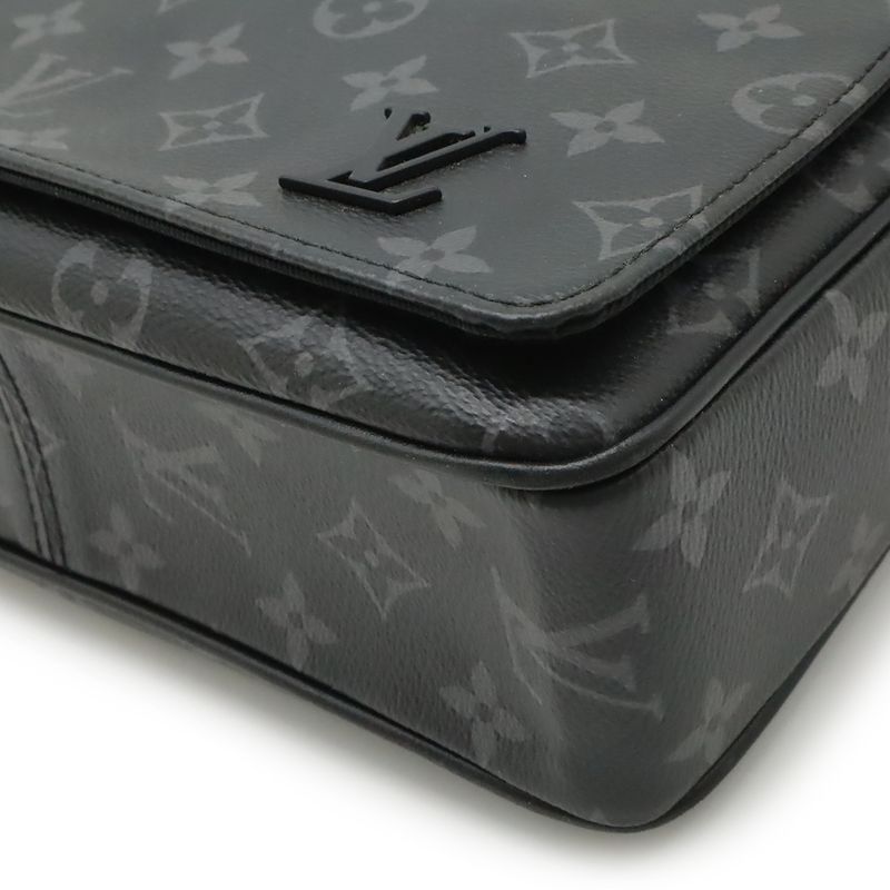 Louis Vuitton Monogram Eclipse District PM Messenger Bag Black Gray