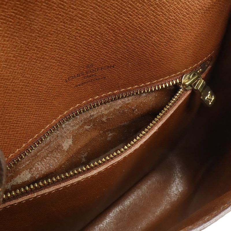 Louis Vuitton Monogram Saint Cloud MM 18 Shoulder Bag Pochette