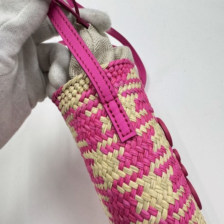 Loewe Square Pocket Shoulder Bag Anagram Irakaya Calf Natural Pink : Natural