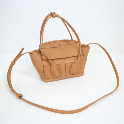 Bottega Veneta Mini Arco 2-Way Bag Leather Camel Gold :camel