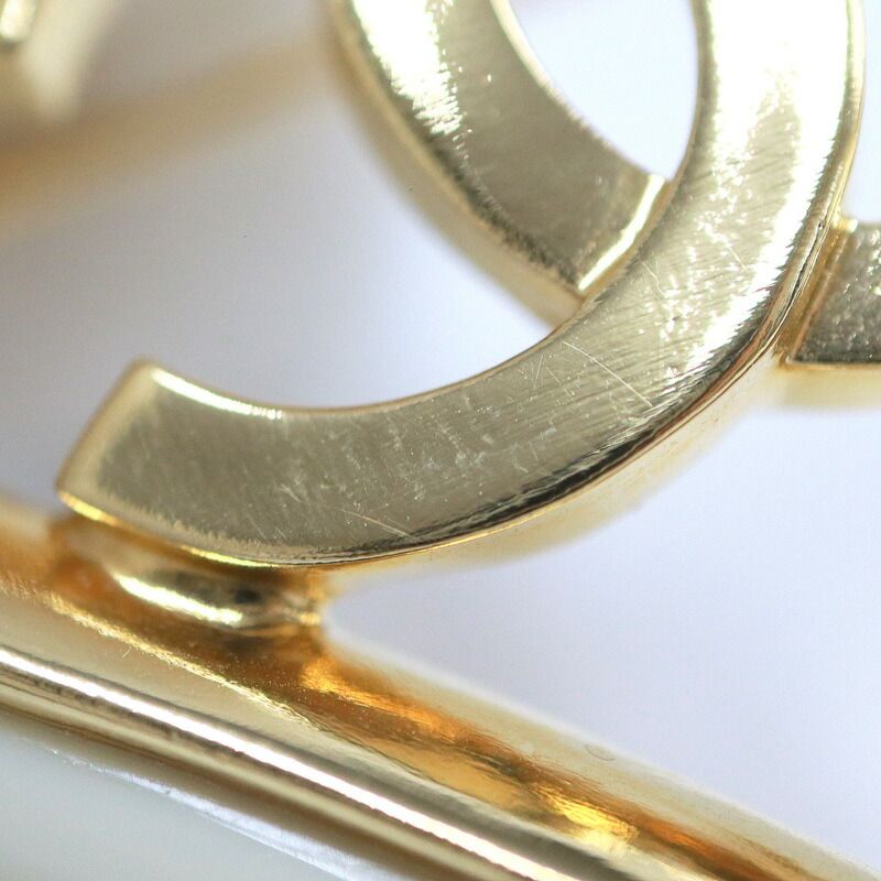 Chanel Heart Brooch CC Gold Plated Beige