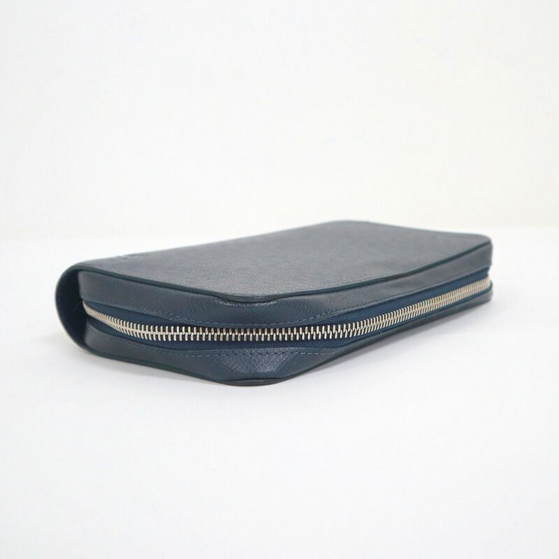 Louis Vuitton Zippy XL Taiga Blue