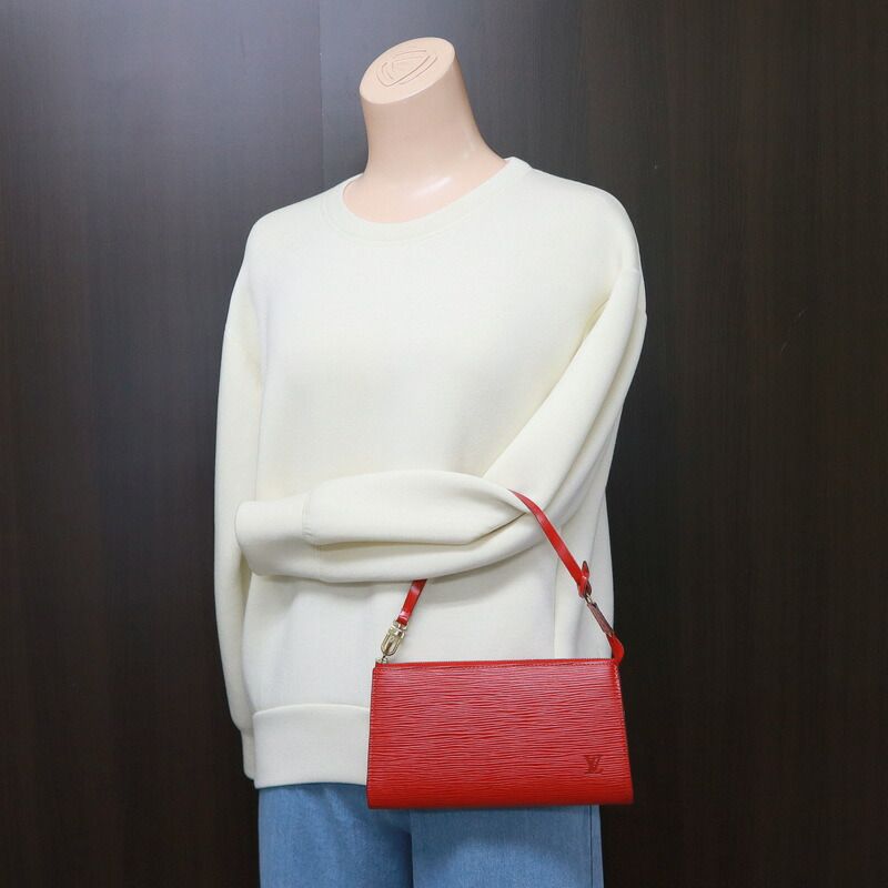 Louis Vuitton Pochetteccessories Epi Castilian Red Shoulder Bag : Castilian