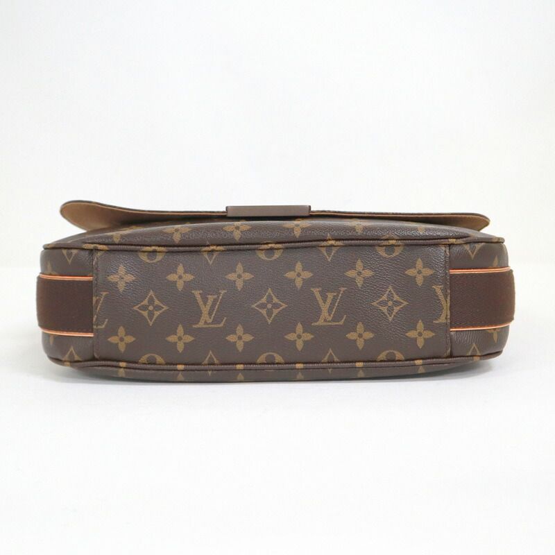 Louis Vuitton Messenger MM Bob le Shoulder Bag Monogram Brown