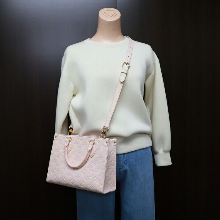 Louis Vuitton on the Go PM Monogram Empreinte Light Pink :light
