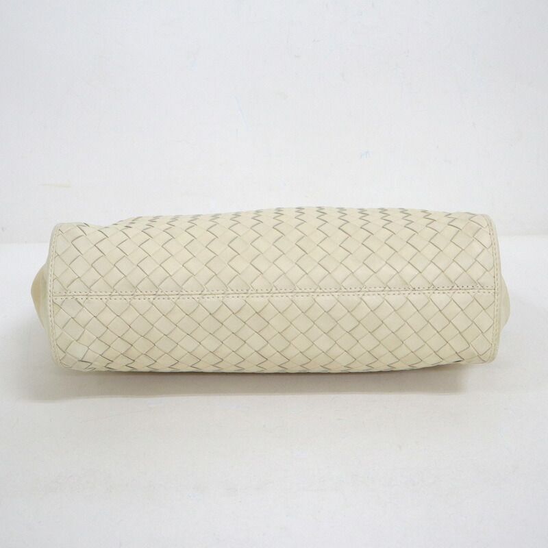Bottega Veneta Clutch Intrecciato Cream Leather