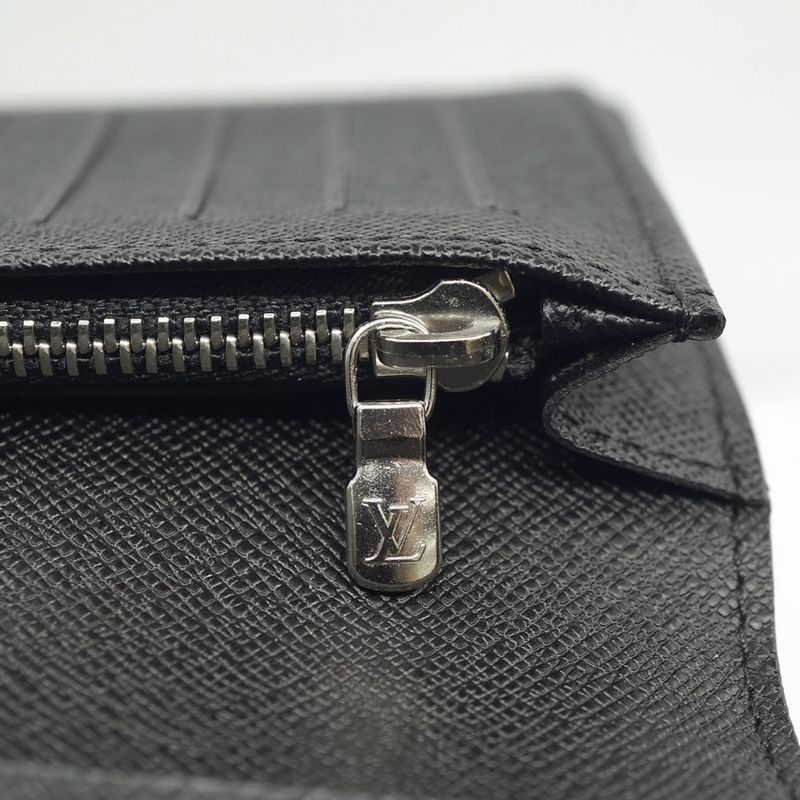 Louis Vuitton Portefeuille Plaza Wallet Bifold Damier