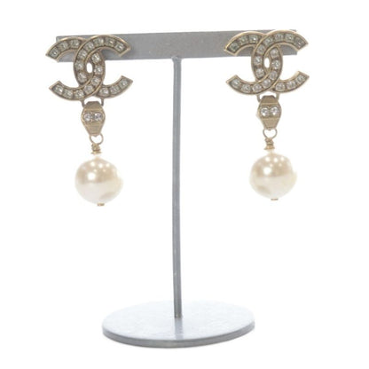 Chanel CC Logo Pearl Earrings Gold Color