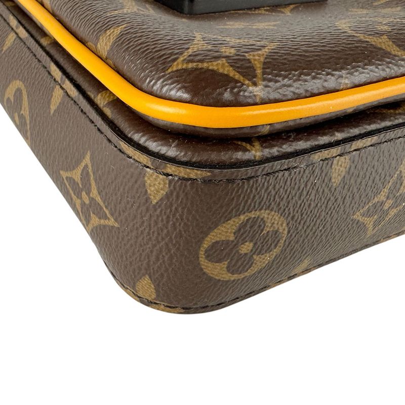 Louis Vuitton Crossbody Shoulder Bag S Lock Vertical Wearable Wallet