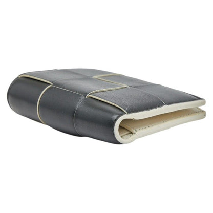 Bottega Veneta Maxi Intrecciato Cassette Black Leather