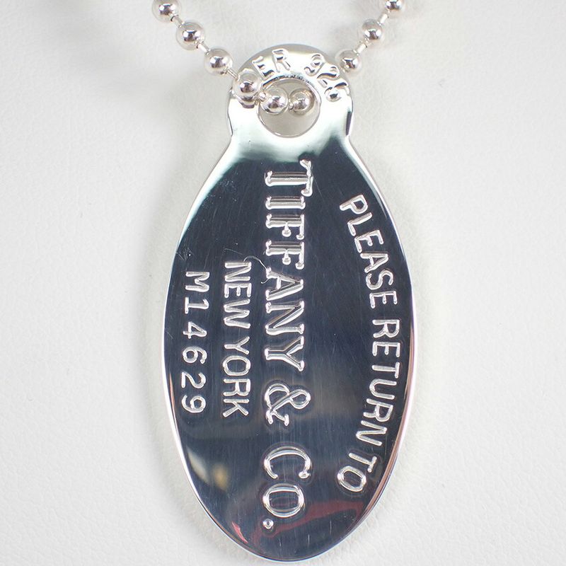 Tiffany & Co. 925 Return to Oval Pendant Necklace