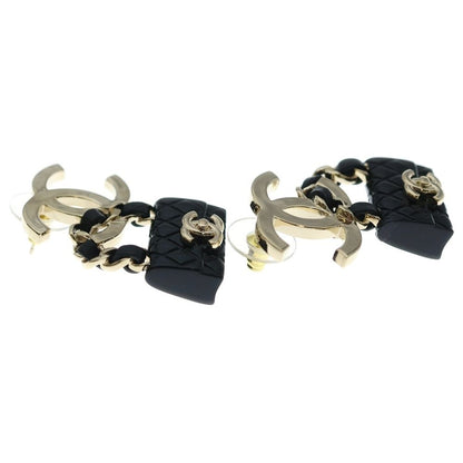 Chanel Quilted Motif Earrings Black Gold — view 4